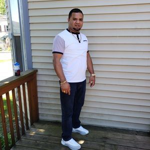 Meet your Posher, Cesar federico